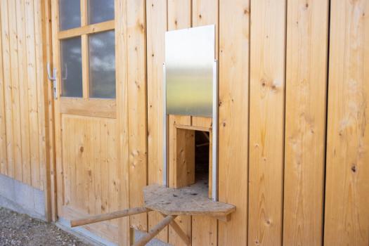 Aluminium Schiebetür inkl. Führungsschienen und Schutzschiene - Schieber für automatische Hühnertür von Kerbl